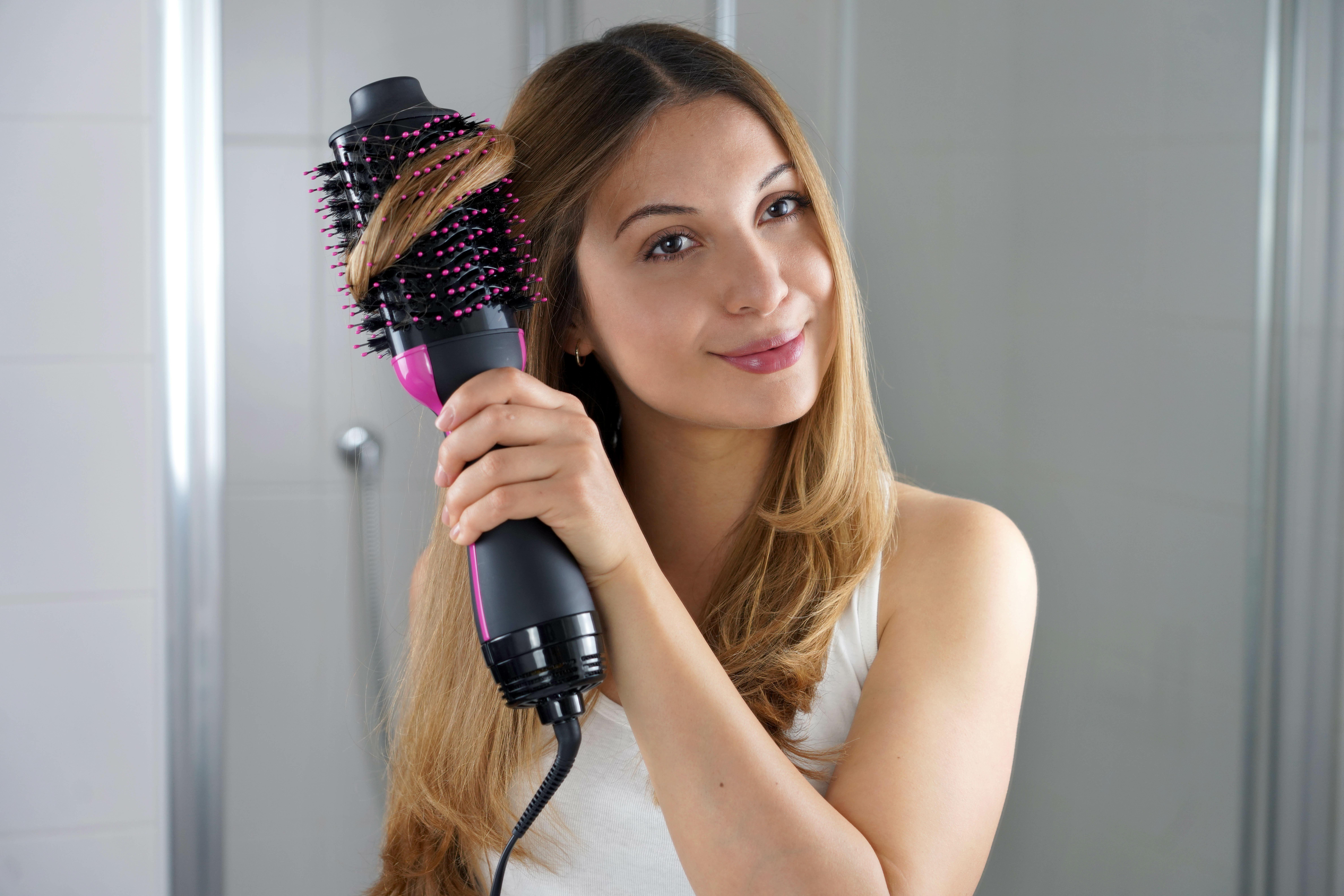 Read more about the article Maintain Salon-Fresh Hair at Home 